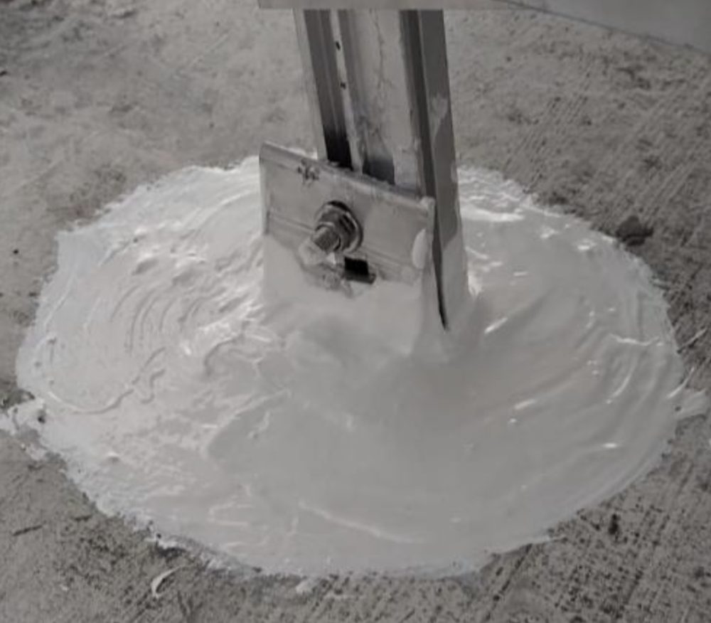 Base de la estructura sellada con impermeabilizante